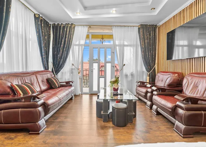 Διαμέρισμα Luxurious With Huge Garden, Terrace & Outdoor Space *