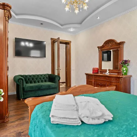 Luxurious With Lush Garden And Huge Terrace Near Herastrau Park Apartment *