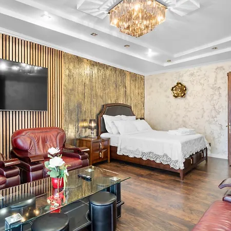 Luxurious With Huge Garden, Terrace & Outdoor Space Apartmán *