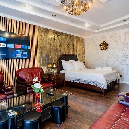 Apartment Luxurious With Lush Garden And Huge Terrace Near Herastrau Park