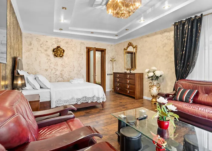 Lejlighed Luxurious With Huge Garden, Terrace & Outdoor Space